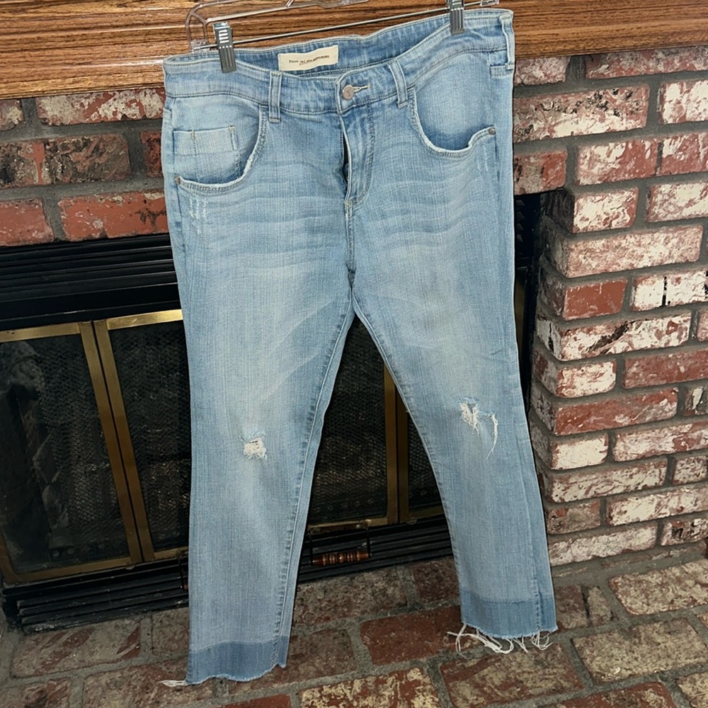 Pilcro and the Letterpress Distressed Cropped Jeans